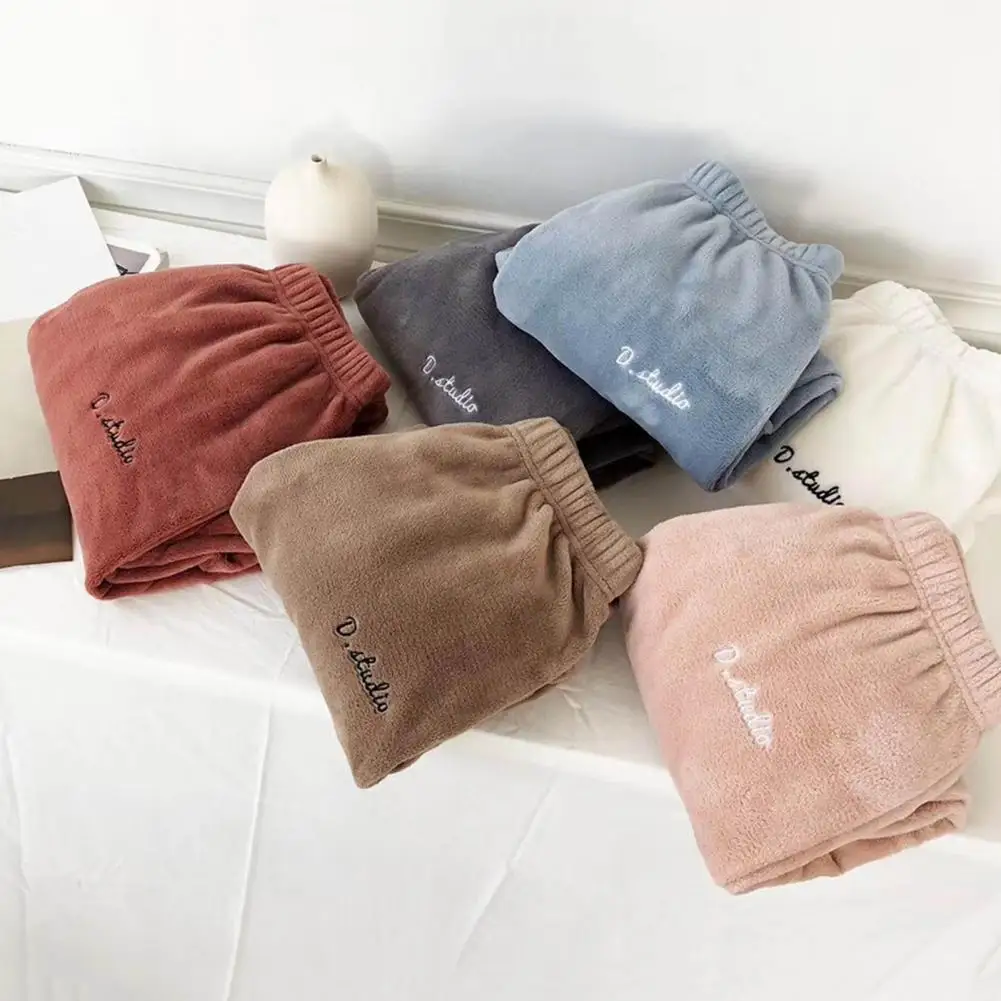 Soft Warm Women Home Pants Coral Velvet Pants Warm Cozy Women's Winter Pants Thick Coral Fleece Loose Fit Elastic for Homewear
Soft Warm Women Home Pants Coral Velvet Pants Warm Cozy Women's Winter Pants Thick Coral Fleece Loose Fit Elastic for Homewear