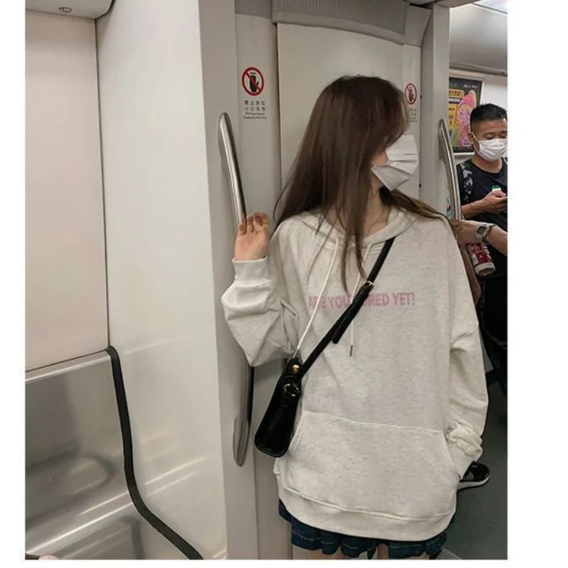 Women's New White Grey Baggy Fleece Pullover Vintage Pocket Letter Printing Sweatshirt Lazy Casual Raglan Sleeves Hoodie Autumn
Women's New White Grey Baggy Fleece Pullover Vintage Pocket Letter Printing Sweatshirt Lazy Casual Raglan Sleeves Hoodie Autumn