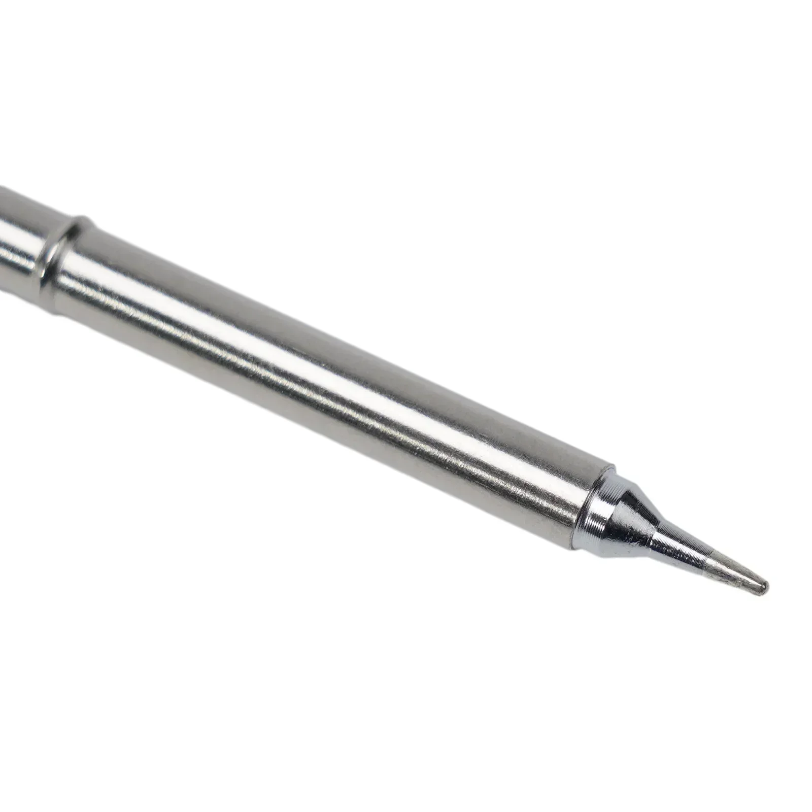 5 шт. T12 паяльные жала T12-ILS BC1 D24 K BL для FX-9501 HAKKO912 FM-2027 2028 ручка DIY наборы паяльной станции
5 шт. T12 паяльные жала T12-ILS BC1 D24 K BL для FX-9501 HAKKO912 FM-2027 2028 ручка DIY наборы паяльной станции