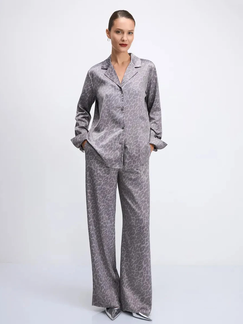 Marthaqiqi Printing Female Sleepwear Set Long Sleeve Pajamas Sexy Turn-Down Collar Nightgowns Pants Causal Women Nightwear Suit
Marthaqiqi Printing Female Sleepwear Set Long Sleeve Pajamas Sexy Turn-Down Collar Nightgowns Pants Causal Women Nightwear Suit