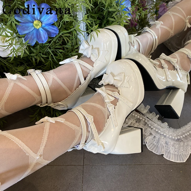 Comic Con High Heels Shoes for Women Round Toe Lolita Cross Strap Bow Shoes Girls Thick Heel Platform High Heels Sweet Shoes
Comic Con High Heels Shoes for Women Round Toe Lolita Cross Strap Bow Shoes Girls Thick Heel Platform High Heels Sweet Shoes