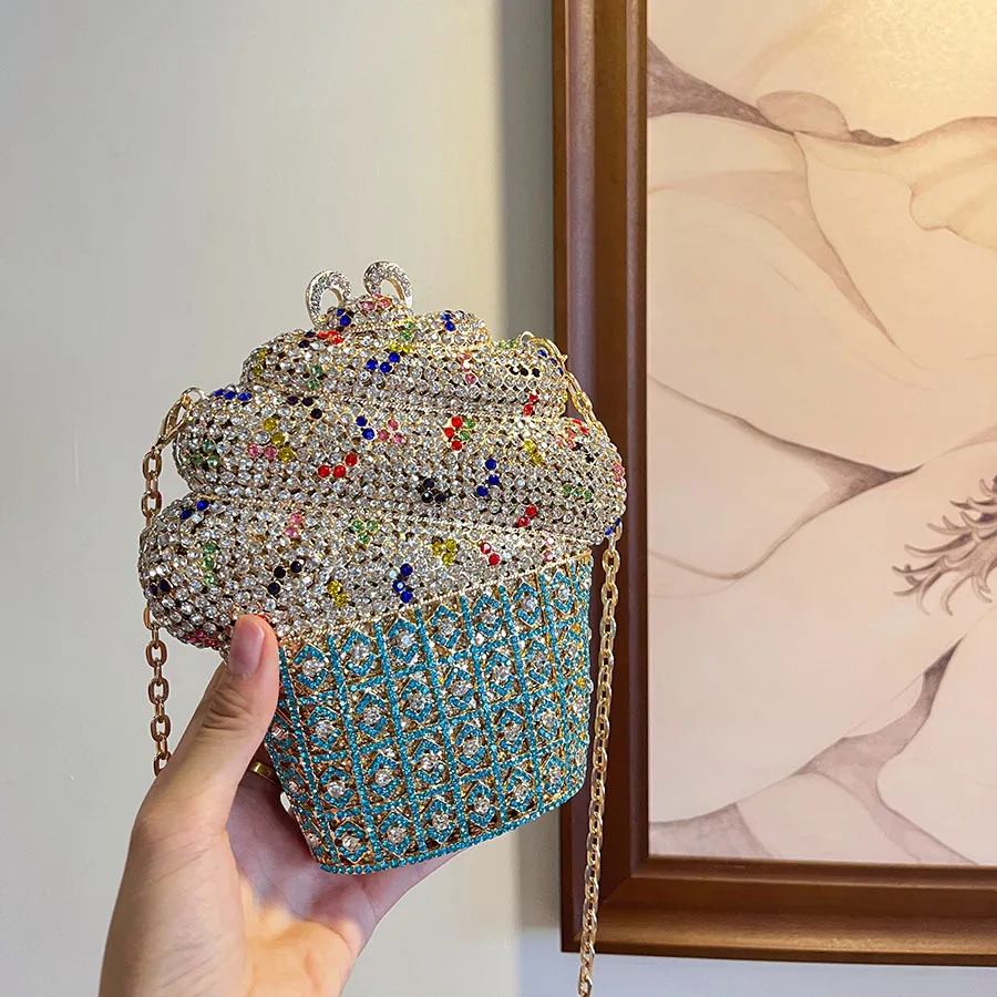 Childlike ice cream cupcake clutch bag with colored diamonds embellished with eye-catching cute and exquisite crossbody bag
Childlike ice cream cupcake clutch bag with colored diamonds embellished with eye-catching cute and exquisite crossbody bag