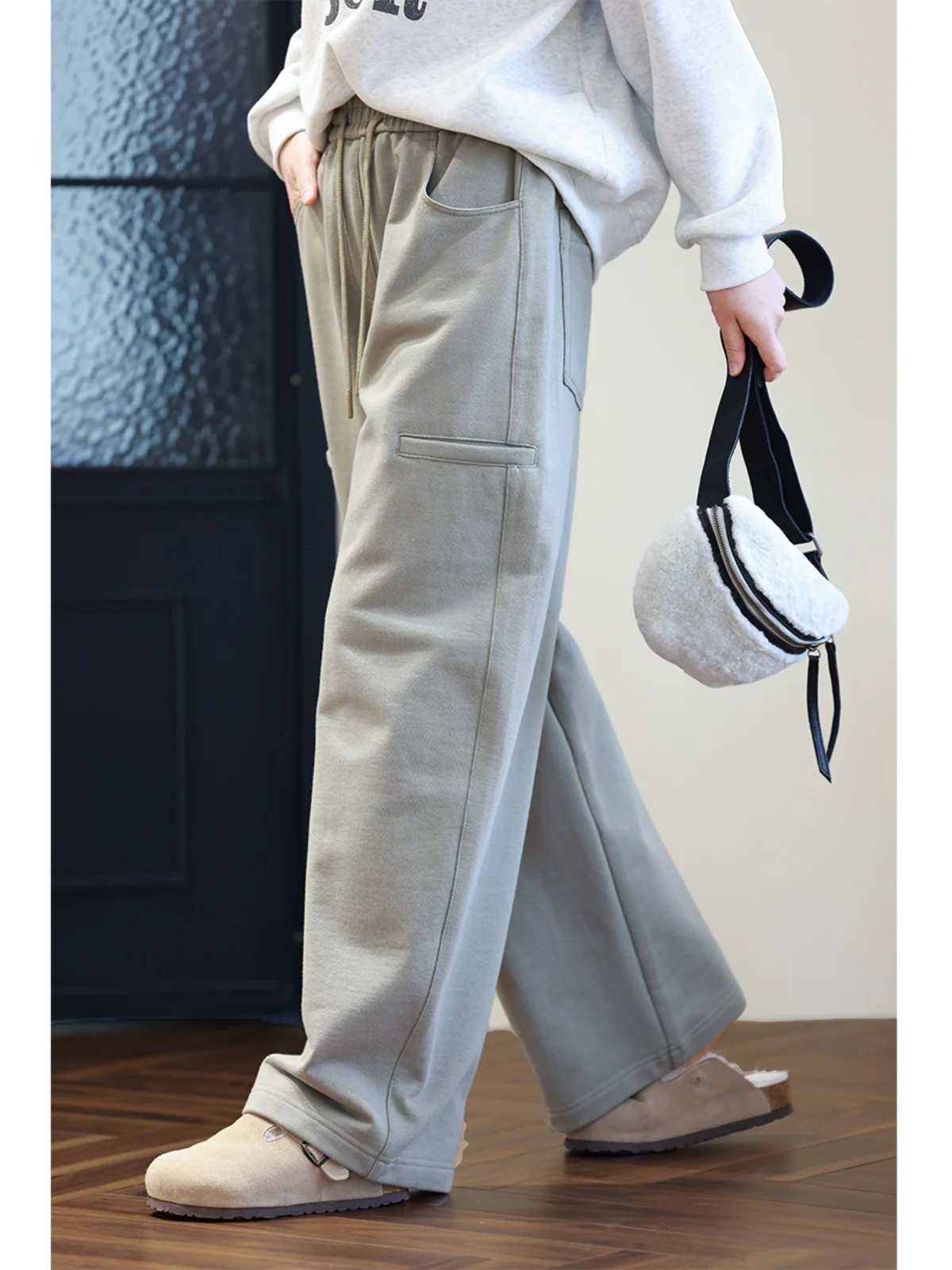 Thiened Straight Leg Workwear Trousers High Waist Combed Cotton Banana ape Knife Casual Long Pants for Women
Thiened Straight Leg Workwear Trousers High Waist Combed Cotton Banana ape Knife Casual Long Pants for Women