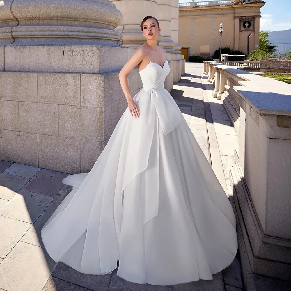 2026 Trend Wedding Dresses Sweetheart A-Line Bridal Dress Backless Women Wedding Ceremoy Party Gown Ball Gown Customized
2026 Trend Wedding Dresses Sweetheart A-Line Bridal Dress Backless Women Wedding Ceremoy Party Gown Ball Gown Customized