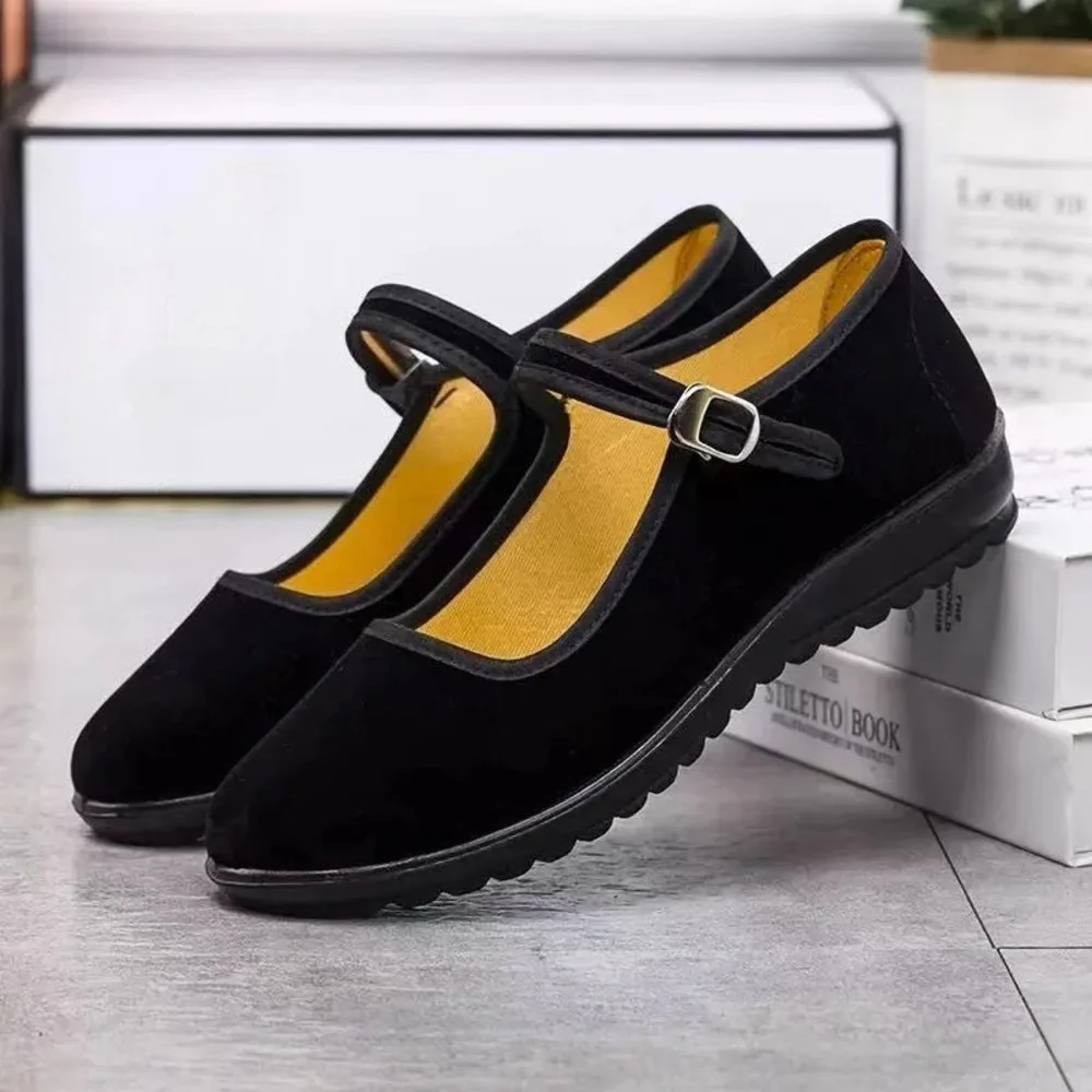 Women's Spring Comfortable And Durable Solid Color Versatile Lightweight Soft Bottom Casual Fashion One Step Sneakers
Women's Spring Comfortable And Durable Solid Color Versatile Lightweight Soft Bottom Casual Fashion One Step Sneakers