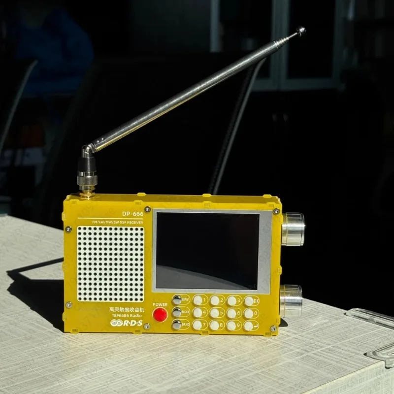 DP-666 touch screen TEF6686 radio full-band FM high-sensitivity AM frequency modulation shortwave
DP-666 touch screen TEF6686 radio full-band FM high-sensitivity AM frequency modulation shortwave