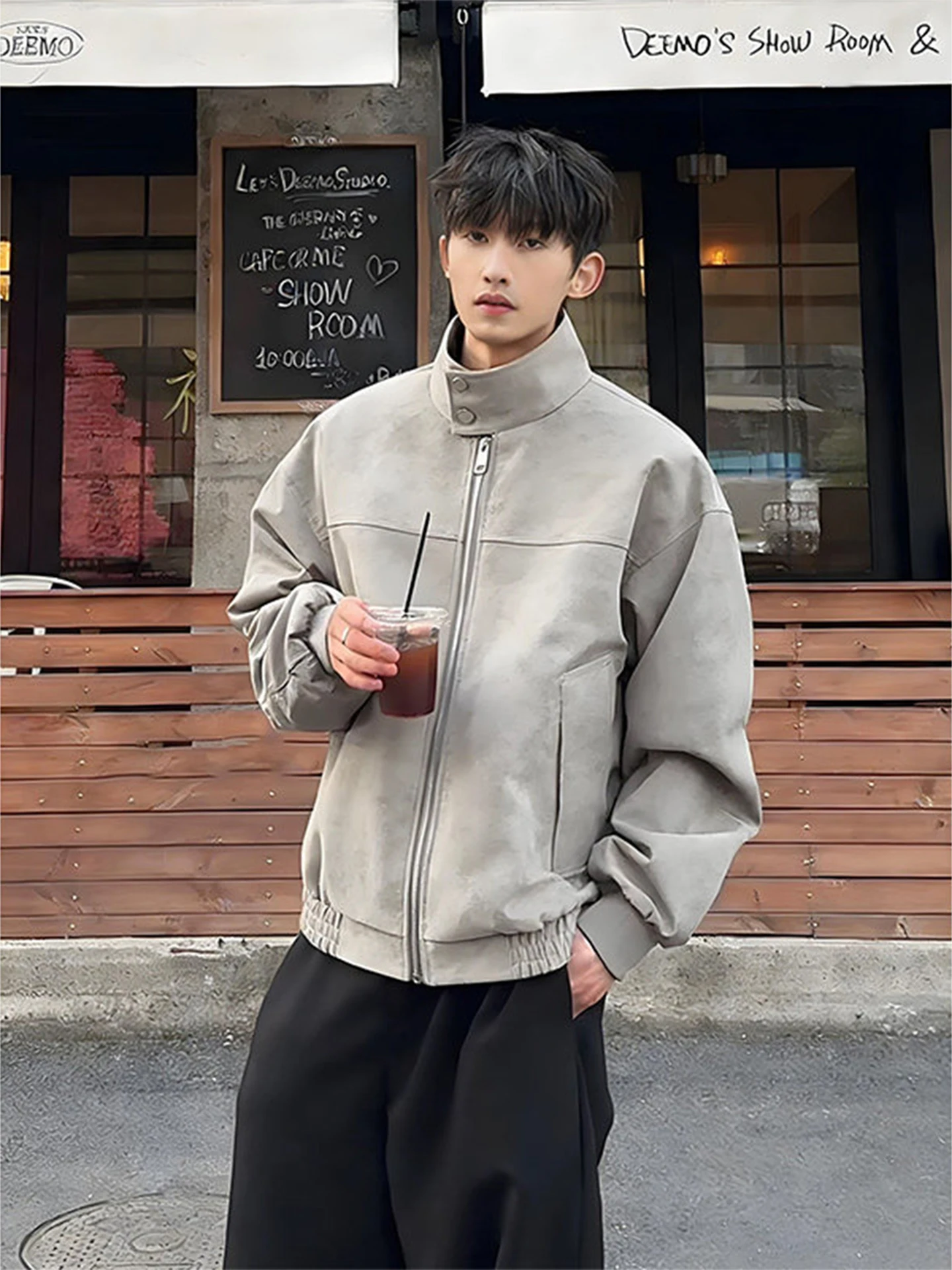 Мужская куртка-харрингтон из искусственной кожи с матовым покрытием, эффектом окрашивания, для весны и осени, в американском стиле, с высоким уровнем комфорта
Мужская куртка-харрингтон из искусственной кожи с матовым покрытием, эффектом окрашивания, для весны и осени, в американском стиле, с высоким уровнем комфорта