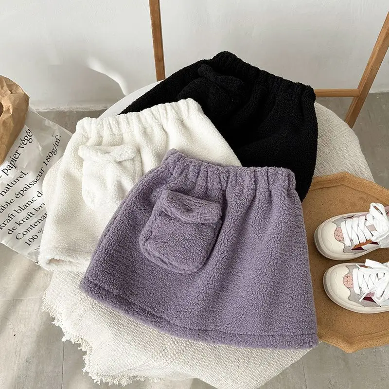 Thickened Fleece Elastic A-Line Skirt Simple Fashion Slimming High Waist Short Skirt Korean Style Commute High Quality P...
Thickened Fleece Elastic A-Line Skirt Simple Fashion Slimming High Waist Short Skirt Korean Style Commute High Quality P...