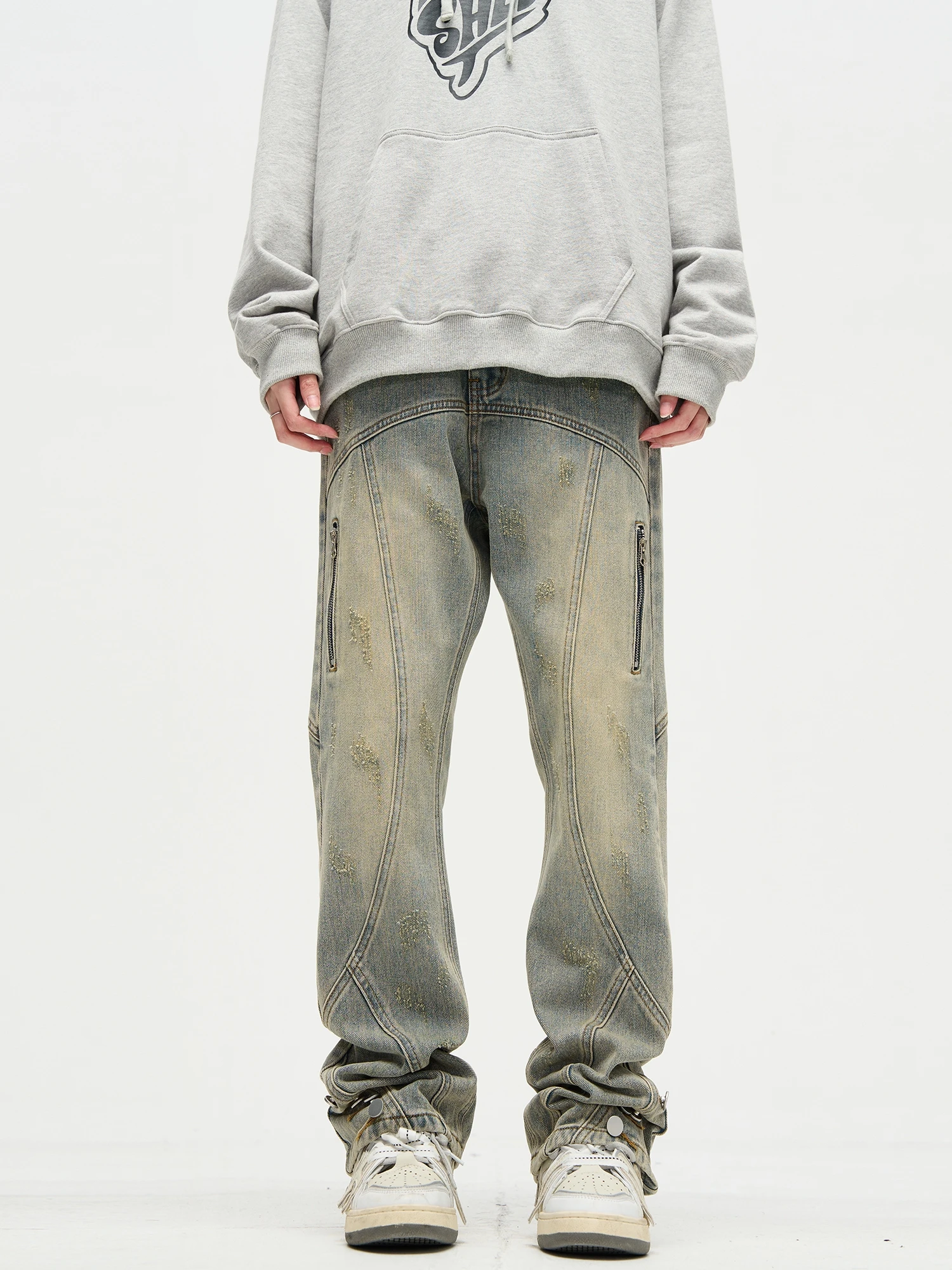 American Retro Washed out High Street Men's Jeans Unique Design Sensation Long Pants Spring 2023 Collection
American Retro Washed out High Street Men's Jeans Unique Design Sensation Long Pants Spring 2023 Collection