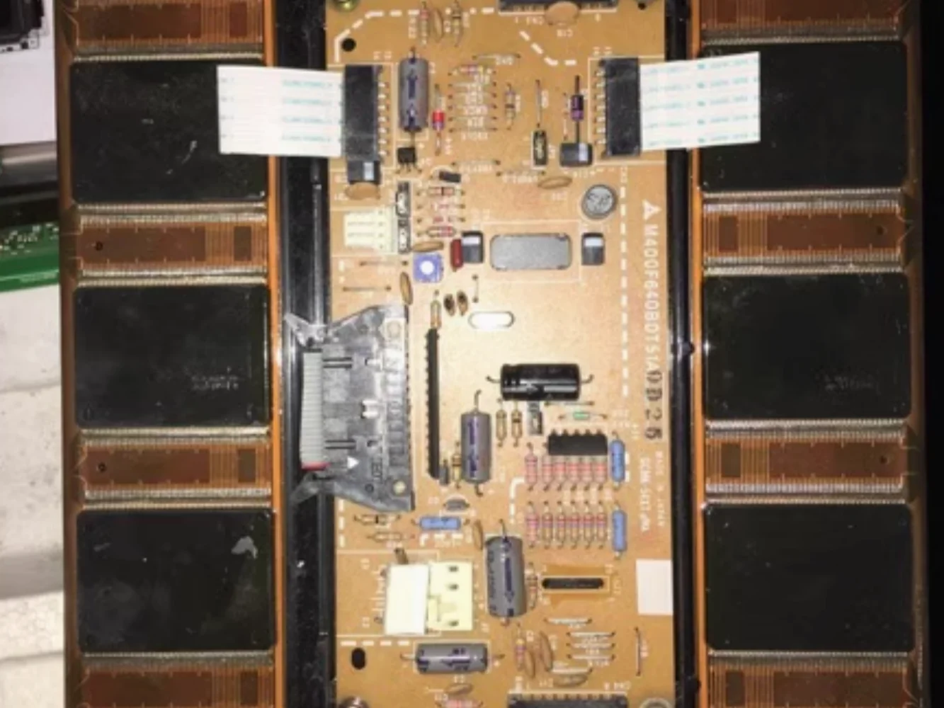 MD400F640PD3 LCD display screen
MD400F640PD3 LCD display screen