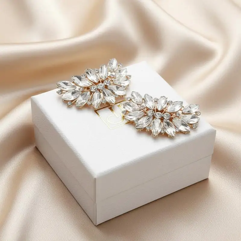 Fashion Shiny Crystal Shoes Decorations Clip 1Pcs Women Buckle Accessories for Formal Event Heels
Fashion Shiny Crystal Shoes Decorations Clip 1Pcs Women Buckle Accessories for Formal Event Heels
