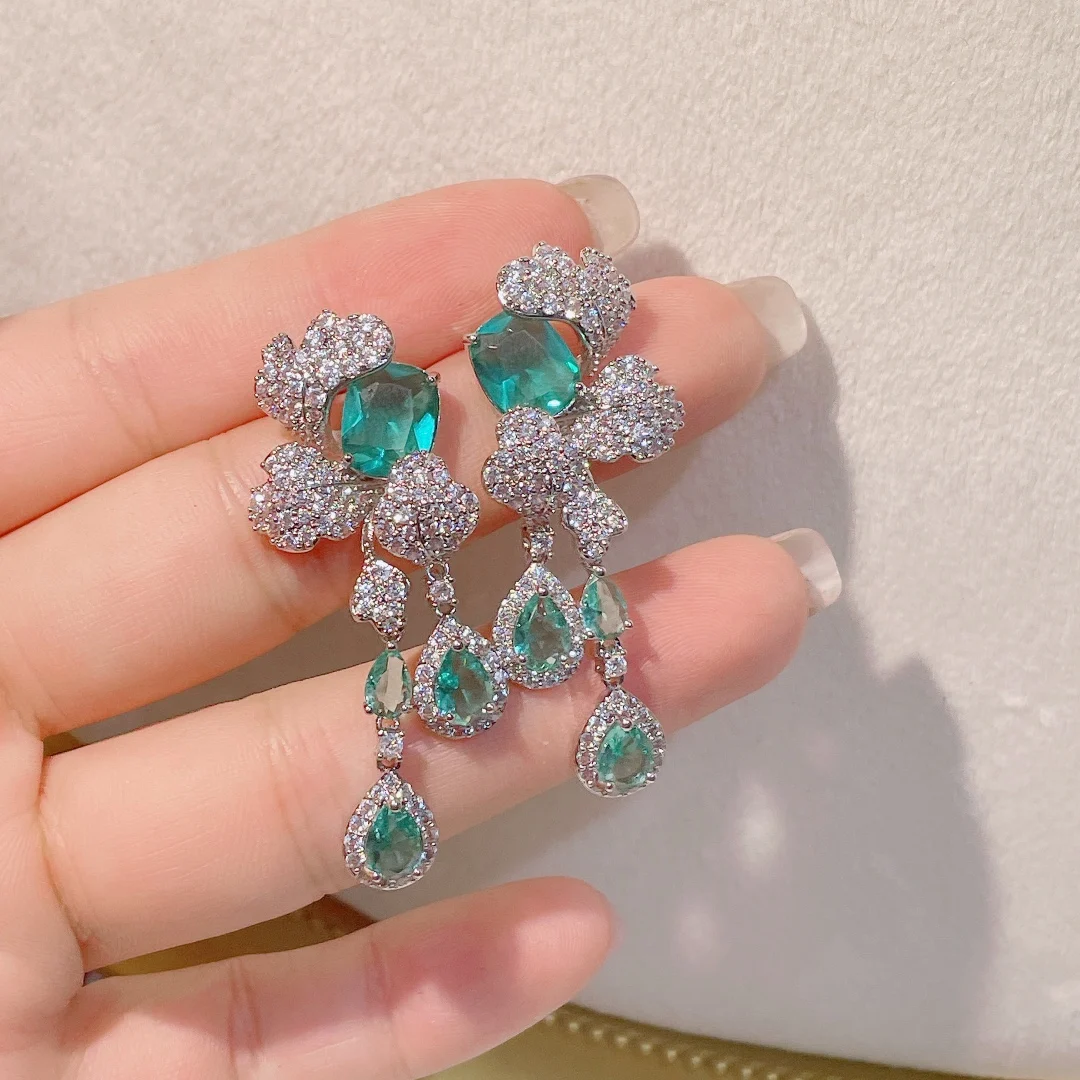 HIBRIDE Trendy Flower Water Drop Cubic Zirconia Statement Drop Earrings For Women Wedding Party Accessories bijoux femme E-1135
HIBRIDE Trendy Flower Water Drop Cubic Zirconia Statement Drop Earrings For Women Wedding Party Accessories bijoux femme E-1135