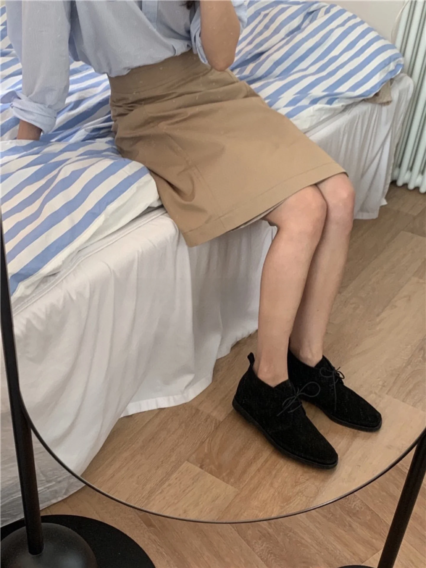 Женская летняя трикотажная футболка Miss Candy Slim Fit с коротким рукавом и однотонная юбка А-силуэта для повседневной носки, стандартная длина рукава
Женская летняя трикотажная футболка Miss Candy Slim Fit с коротким рукавом и однотонная юбка А-силуэта для повседневной носки, стандартная длина рукава