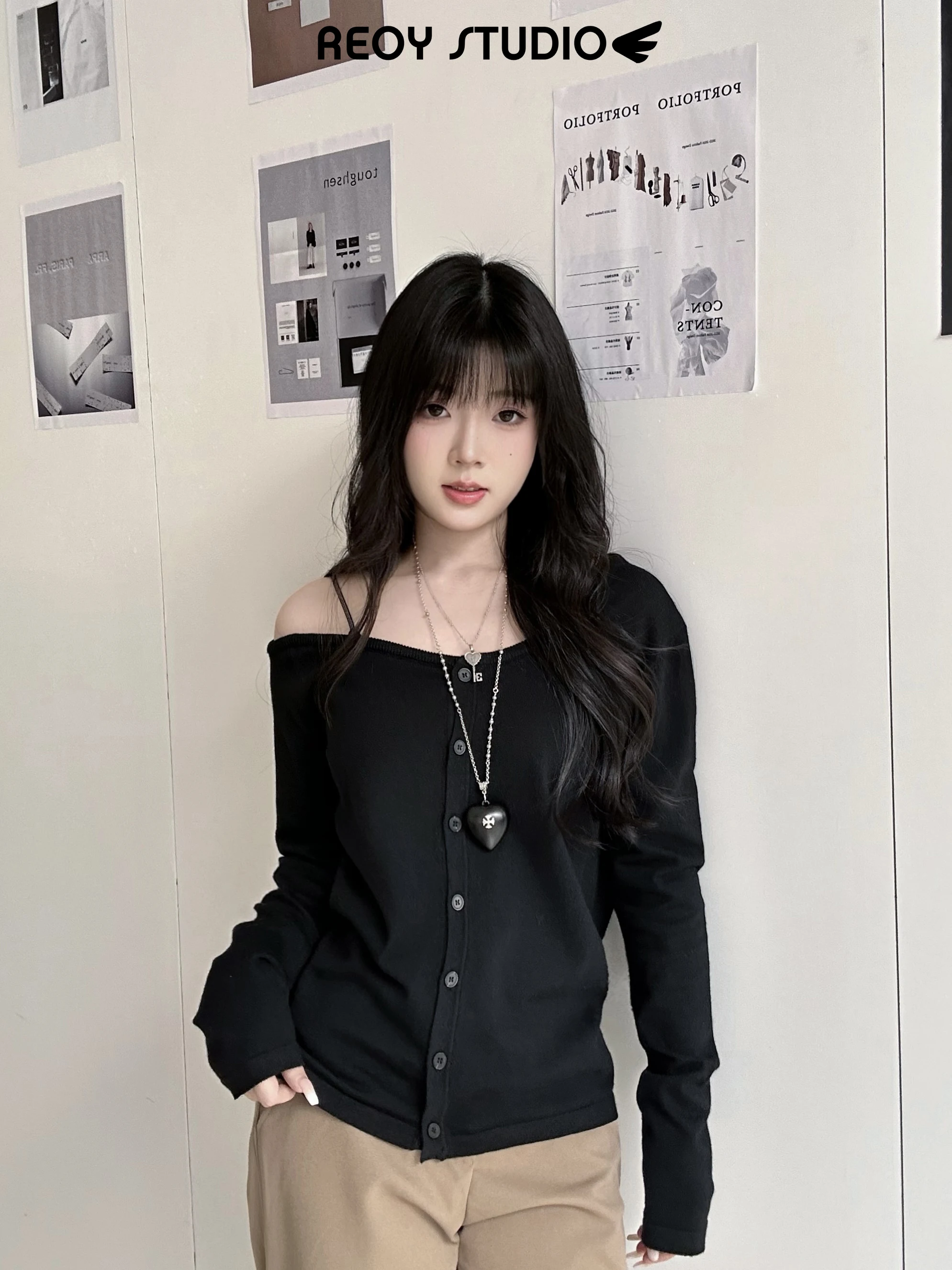 New 328 Slant Shoulder Uneven Knitted Woolen Top Lightweight Slim Fit Long Sleeve Black Knitted Shoulder Bared Upperwear
New 328 Slant Shoulder Uneven Knitted Woolen Top Lightweight Slim Fit Long Sleeve Black Knitted Shoulder Bared Upperwear