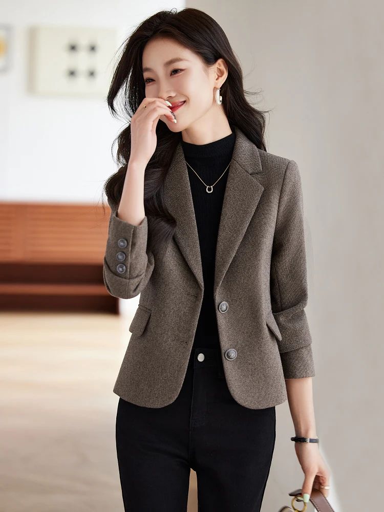 Кардиган-пиджак из шерсти с эффектом карамели, женский, модный, приталенный, в винтажном стиле, повседневный, из полиэфирного волокна, на подкладке, с длинными рукавами
Кардиган-пиджак из шерсти с эффектом карамели, женский, модный, приталенный, в винтажном стиле, повседневный, из полиэфирного волокна, на подкладке, с длинными рукавами