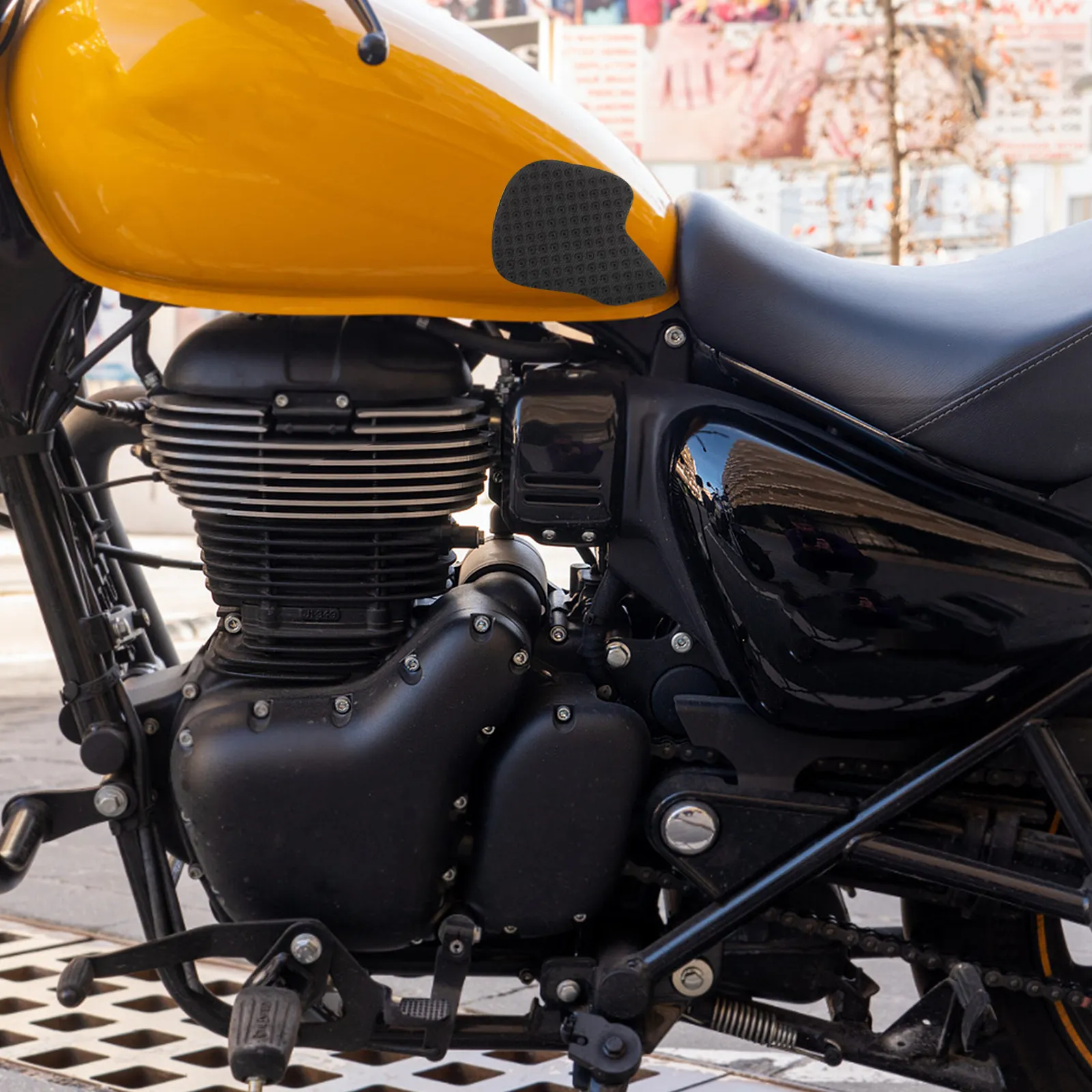 1 пара наклеек-декалей на бак мотоцикла, черные, 7.23x5.11x0.12 дюйма, защитная накладка на топливный бак, противоскользящая резиновая поверхность для улучшения сцепления с топливом/маслом
1 пара наклеек-декалей на бак мотоцикла, черные, 7.23x5.11x0.12 дюйма, защитная накладка на топливный бак, противоскользящая резиновая поверхность для улучшения сцепления с топливом/маслом