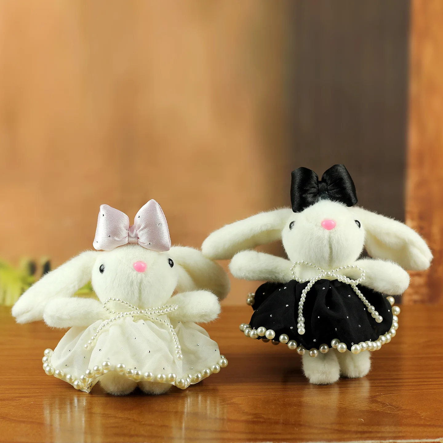 Cute Cartoon Rabbit Keychain Plush Toy Bag Pendant Soft Fabric Doll Animal Themed Hanging Ornament for Girls over 6 Years Old
Cute Cartoon Rabbit Keychain Plush Toy Bag Pendant Soft Fabric Doll Animal Themed Hanging Ornament for Girls over 6 Years Old