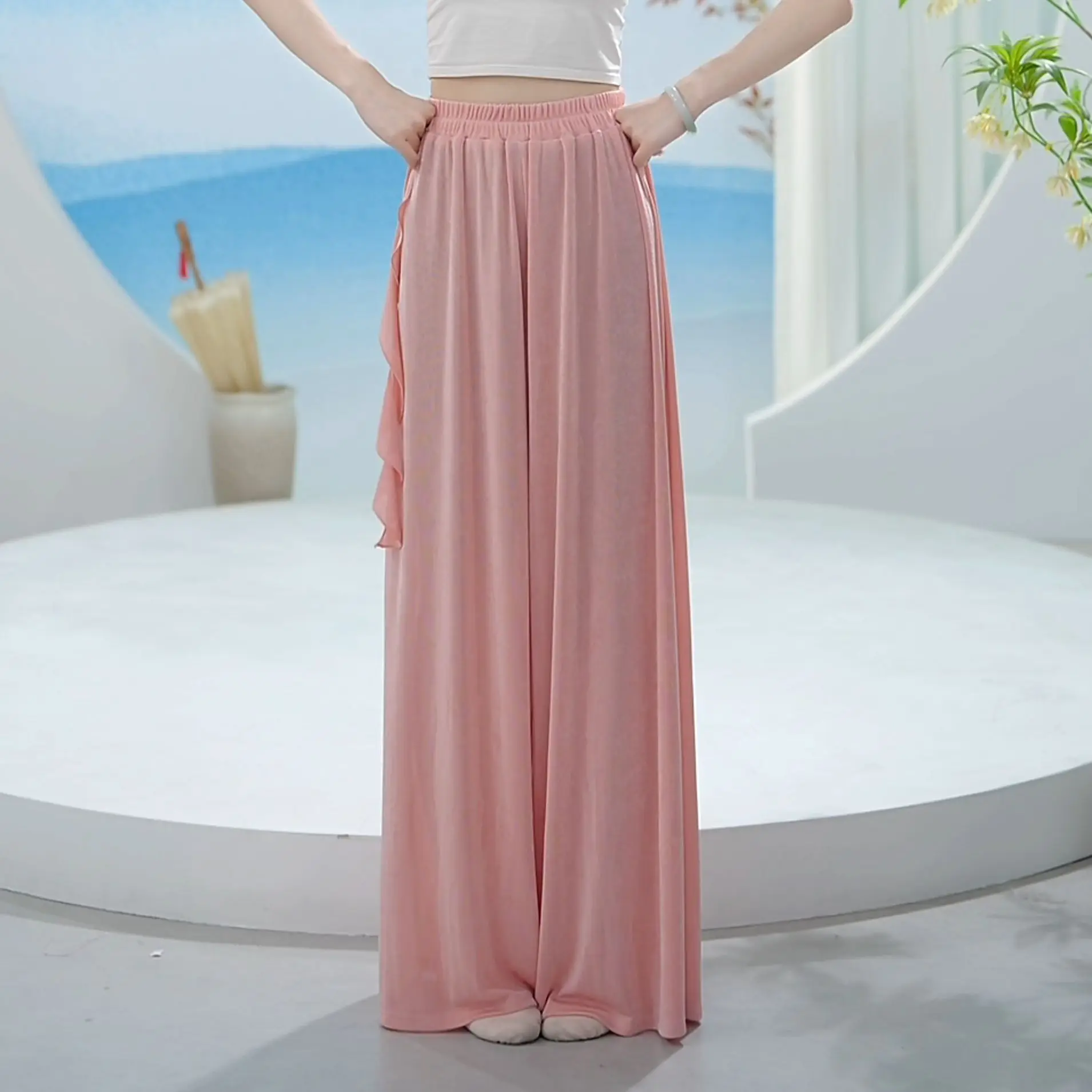Classical dance pants female teacher adult design pleated streamer wide-leg pants daily body training pants
Classical dance pants female teacher adult design pleated streamer wide-leg pants daily body training pants