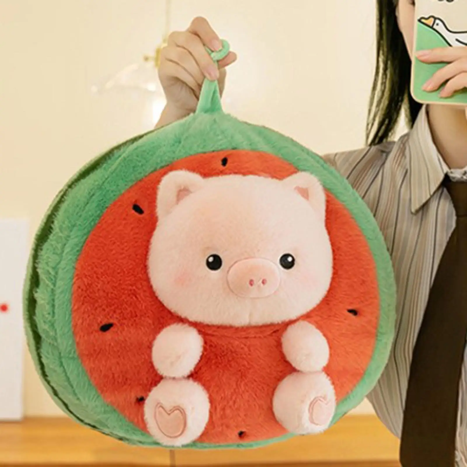 Watermelon Pig Plushie Toy Cute Photo Prop Practical Comfortable Soft Party Decor for Living Room Bedroom Table Holiday Office
Watermelon Pig Plushie Toy Cute Photo Prop Practical Comfortable Soft Party Decor for Living Room Bedroom Table Holiday Office