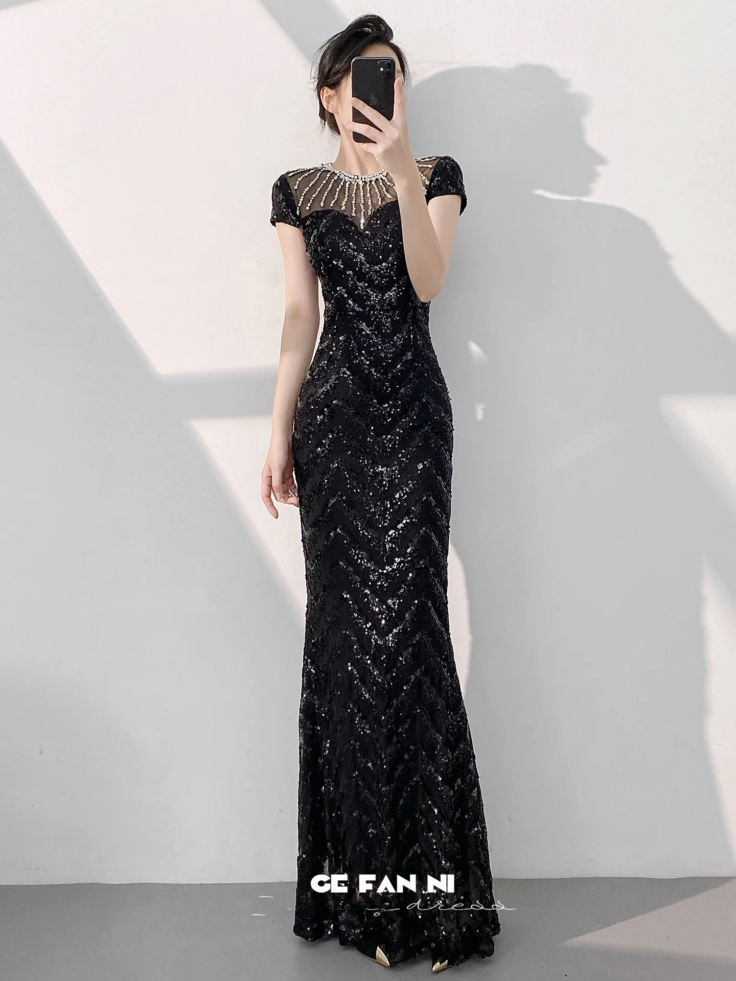 Вечернее платье Ele Bla для женщин, новинка 2026 года, класса люкс, для ведущих мероприятий, с пайетками, длинное, модное, элегантное
Вечернее платье Ele Bla для женщин, новинка 2026 года, класса люкс, для ведущих мероприятий, с пайетками, длинное, модное, элегантное