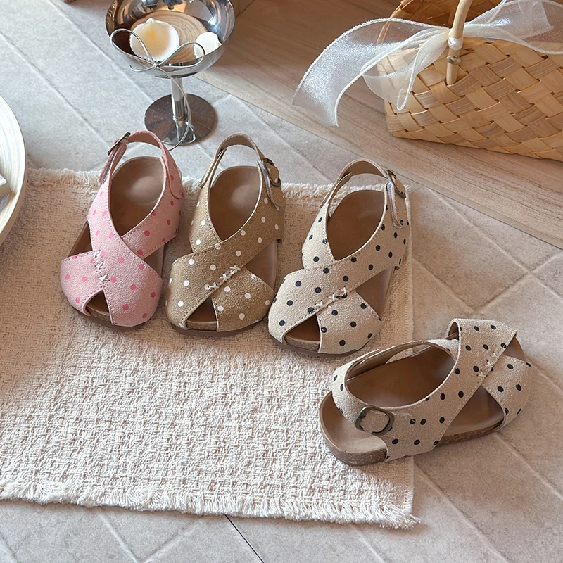 Toddler Girls Cross Strap Leather Sandals 2026 New Summer Kids Polka Dot Beach Sandals Non-slip Chic Comfort Outdoor Water Shoes
Toddler Girls Cross Strap Leather Sandals 2026 New Summer Kids Polka Dot Beach Sandals Non-slip Chic Comfort Outdoor Water Shoes