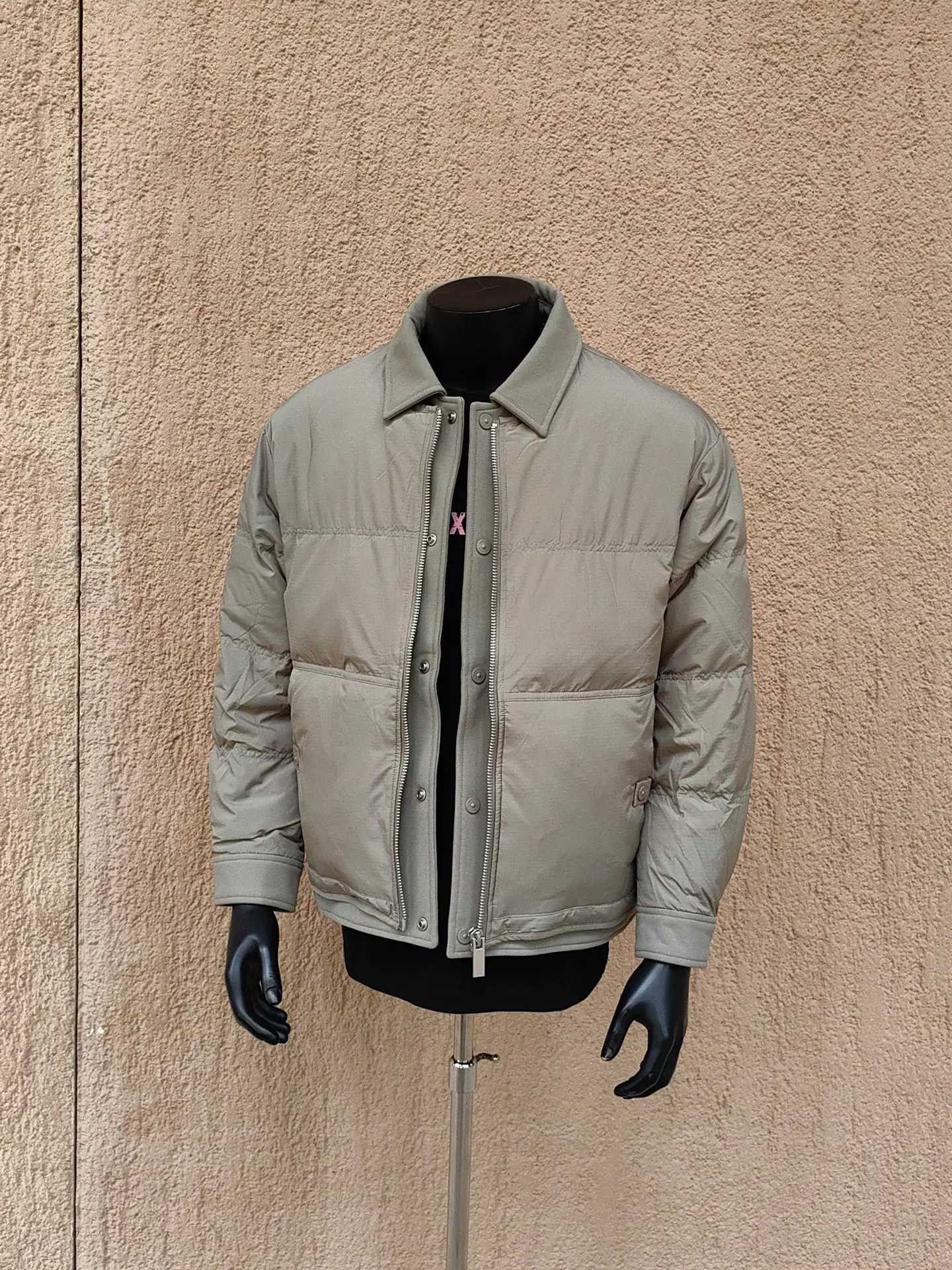 Trendy ort Collar Lightweight Cotton Jaet Men's 2025 New Winter High-End Casual Warmth Outerwear Polyester Fiber Long Sle...
Trendy ort Collar Lightweight Cotton Jaet Men's 2025 New Winter High-End Casual Warmth Outerwear Polyester Fiber Long Sle...