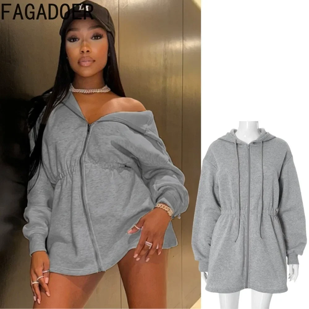 FAGADOER Casual Sweatshirt Dress Women Solid Color Long Sleeve Ruched Patchwork Hooded Dress Female Streetwear Vestidos 2025 New
FAGADOER Casual Sweatshirt Dress Women Solid Color Long Sleeve Ruched Patchwork Hooded Dress Female Streetwear Vestidos 2025 New