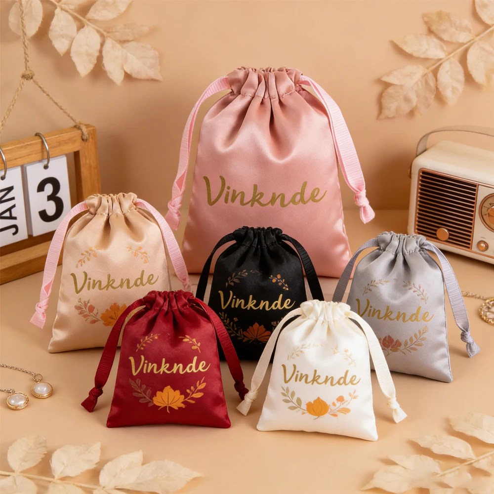 100Pcs Custom Logo 8x10cm Jewelry Drawstring Bags Wedding Candy Packaging Organizer Pouches Silk Satin Festival Gift Container
100Pcs Custom Logo 8x10cm Jewelry Drawstring Bags Wedding Candy Packaging Organizer Pouches Silk Satin Festival Gift Container