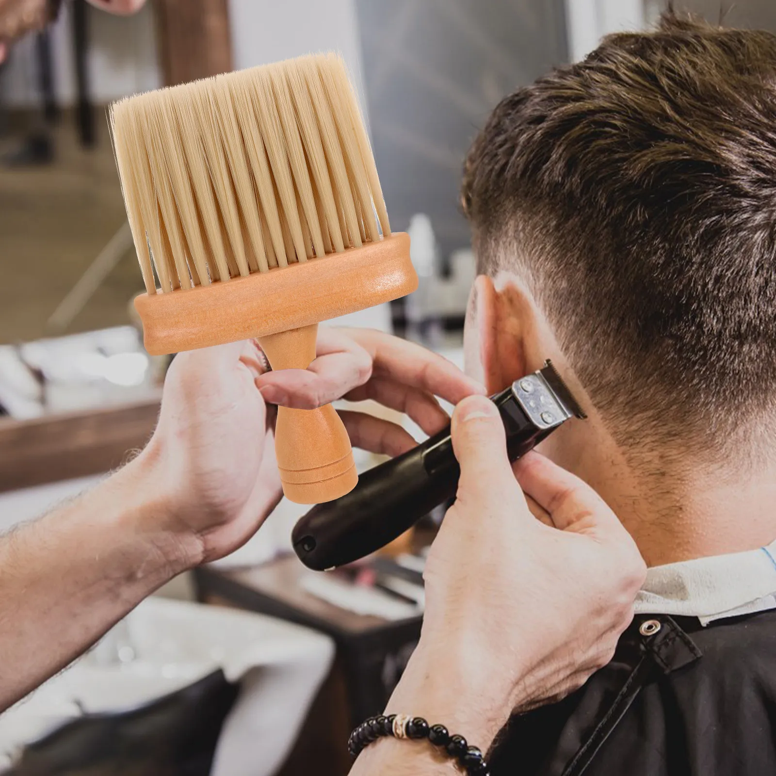 1 шт. Мягкая щетка для удаления волос с шеи и лица, для парикмахерских и салонов, быстрое удаление волос, аксессуар для стилистов
1 шт. Мягкая щетка для удаления волос с шеи и лица, для парикмахерских и салонов, быстрое удаление волос, аксессуар для стилистов