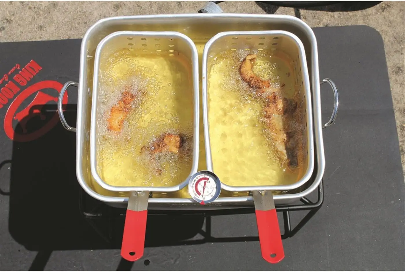 1618 16-Inch Propane Outdoor Cooker with Aluminum Pan and 2 Frying Baskets, Multicolor
1618 16-Inch Propane Outdoor Cooker with Aluminum Pan and 2 Frying Baskets, Multicolor