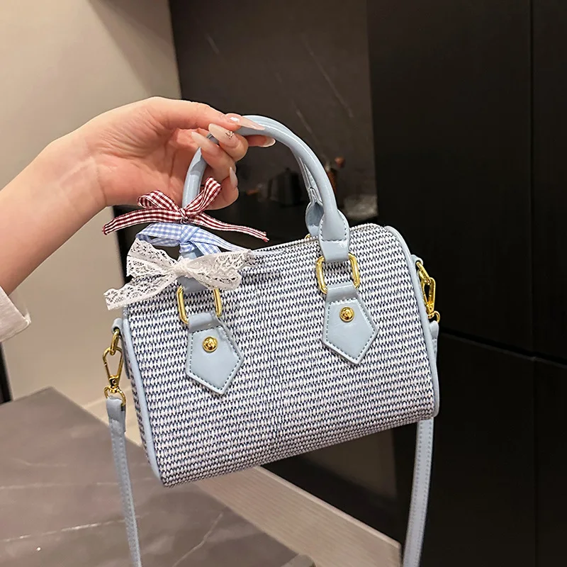 Color blocked texture pillow bag 2025 new stylish scarf handbag ins niche crossbody women's bag luxury designer bags сумка y2k
Color blocked texture pillow bag 2025 new stylish scarf handbag ins niche crossbody women's bag luxury designer bags сумка y2k