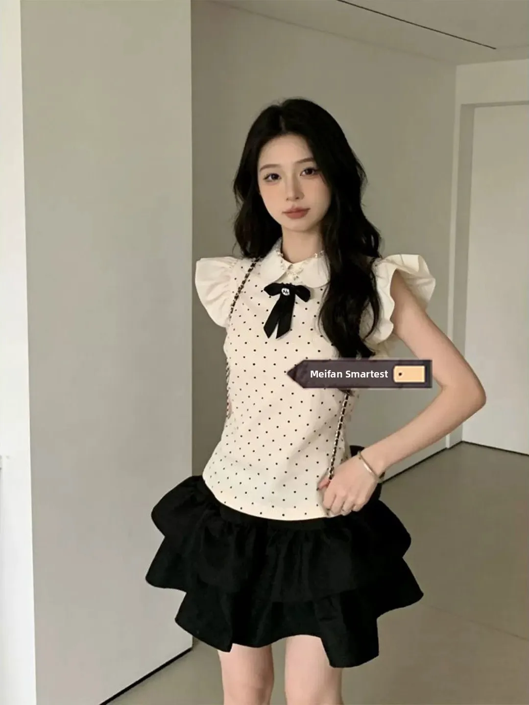Sweet College Style Two-Piece Set Short-Sleeved Top And Fluffy Skirt Anti-Aging Design for Women Summer Fashion Ensemble
Sweet College Style Two-Piece Set Short-Sleeved Top And Fluffy Skirt Anti-Aging Design for Women Summer Fashion Ensemble