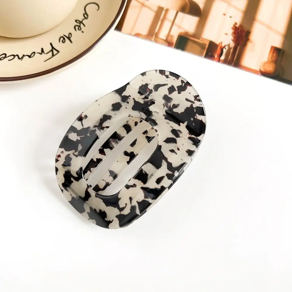 Elliptic Shape Leopard Hair Claw Headwear Hair Accessories Acetic Acid Hair Clip Candy Color Kroean Style Acetate Barrettes
Elliptic Shape Leopard Hair Claw Headwear Hair Accessories Acetic Acid Hair Clip Candy Color Kroean Style Acetate Barrettes