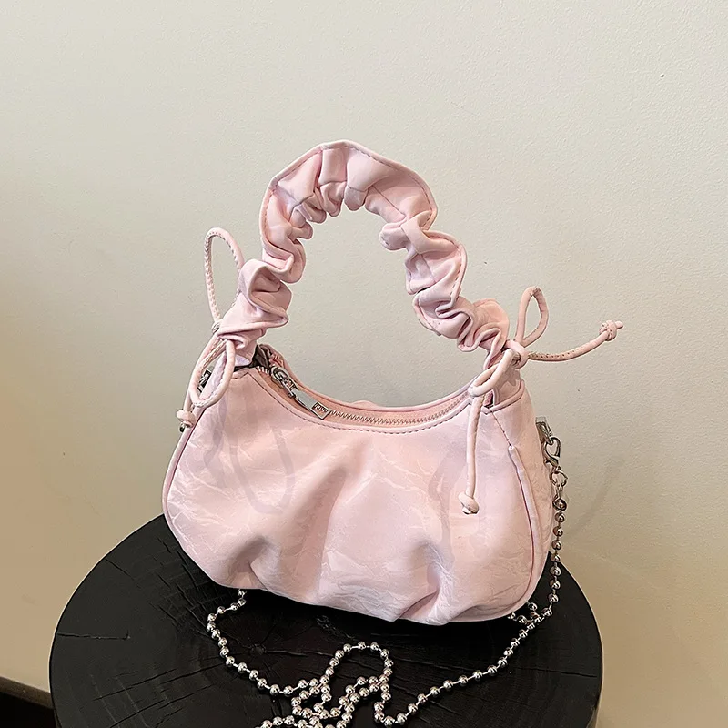 Korean Version of Niche Pleated Cloud Bag New Fashionable and Versatile Underarm Bag High-end Single-shoulder Crossbody Bag
Korean Version of Niche Pleated Cloud Bag New Fashionable and Versatile Underarm Bag High-end Single-shoulder Crossbody Bag