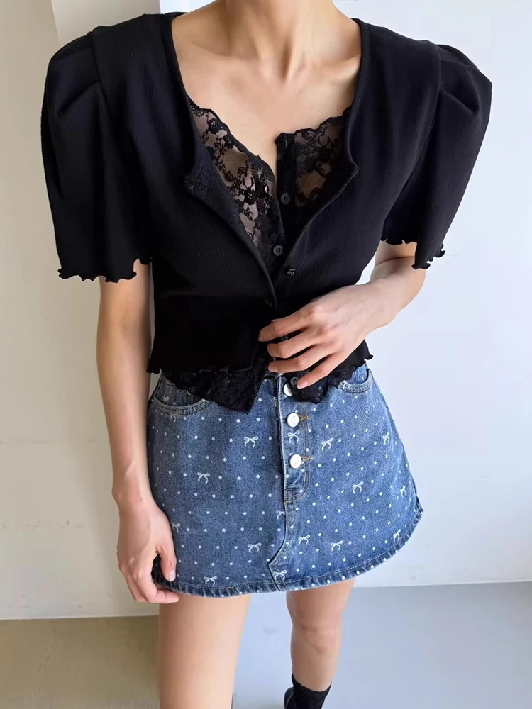 Liliang Lace Splicing Fake двухсекционный вязаный топ женский летний новый винтажный ушной отделкой ort Sve корейский слей свободного покроя V-ne
Liliang Lace Splicing Fake двухсекционный вязаный топ женский летний новый винтажный ушной отделкой ort Sve корейский слей свободного покроя V-ne