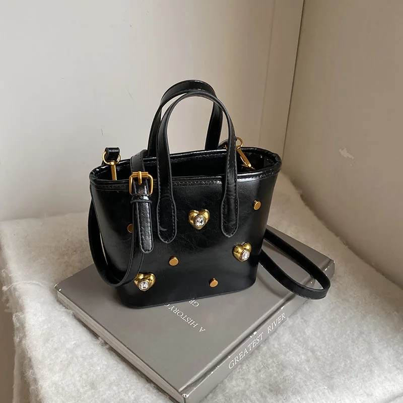 2025 SS Micro-East-West Tote, Crystal-Studded Artisan Purse Wmn Convertible Third Place Ready Shoulder Basket Day Glam Charm
2025 SS Micro-East-West Tote, Crystal-Studded Artisan Purse Wmn Convertible Third Place Ready Shoulder Basket Day Glam Charm