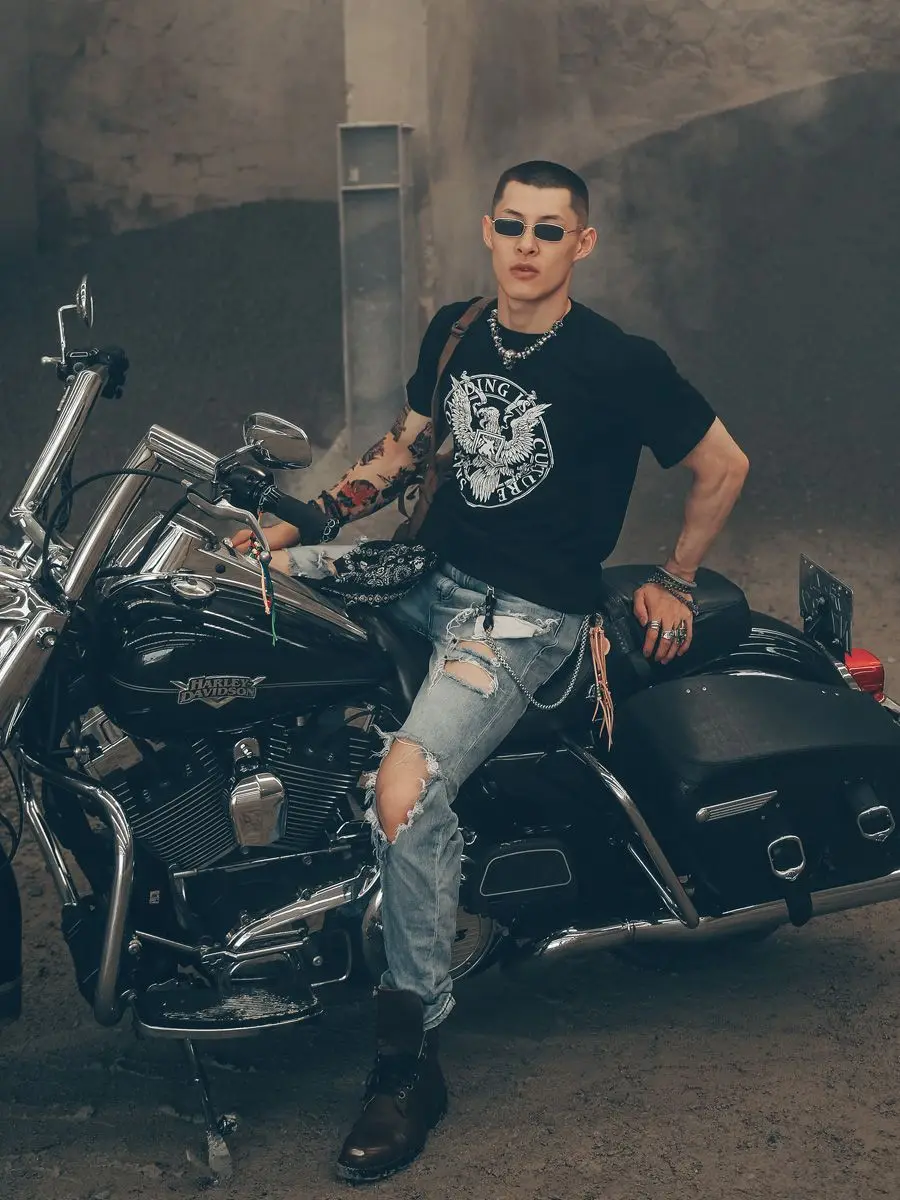 Retro-style Motorcycle, Heavy Motorcycle, Street Punk Rock, Scream Eagle, Motorcycle Riding, Pure Cotton Short-sleeved T-shirt
Retro-style Motorcycle, Heavy Motorcycle, Street Punk Rock, Scream Eagle, Motorcycle Riding, Pure Cotton Short-sleeved T-shirt