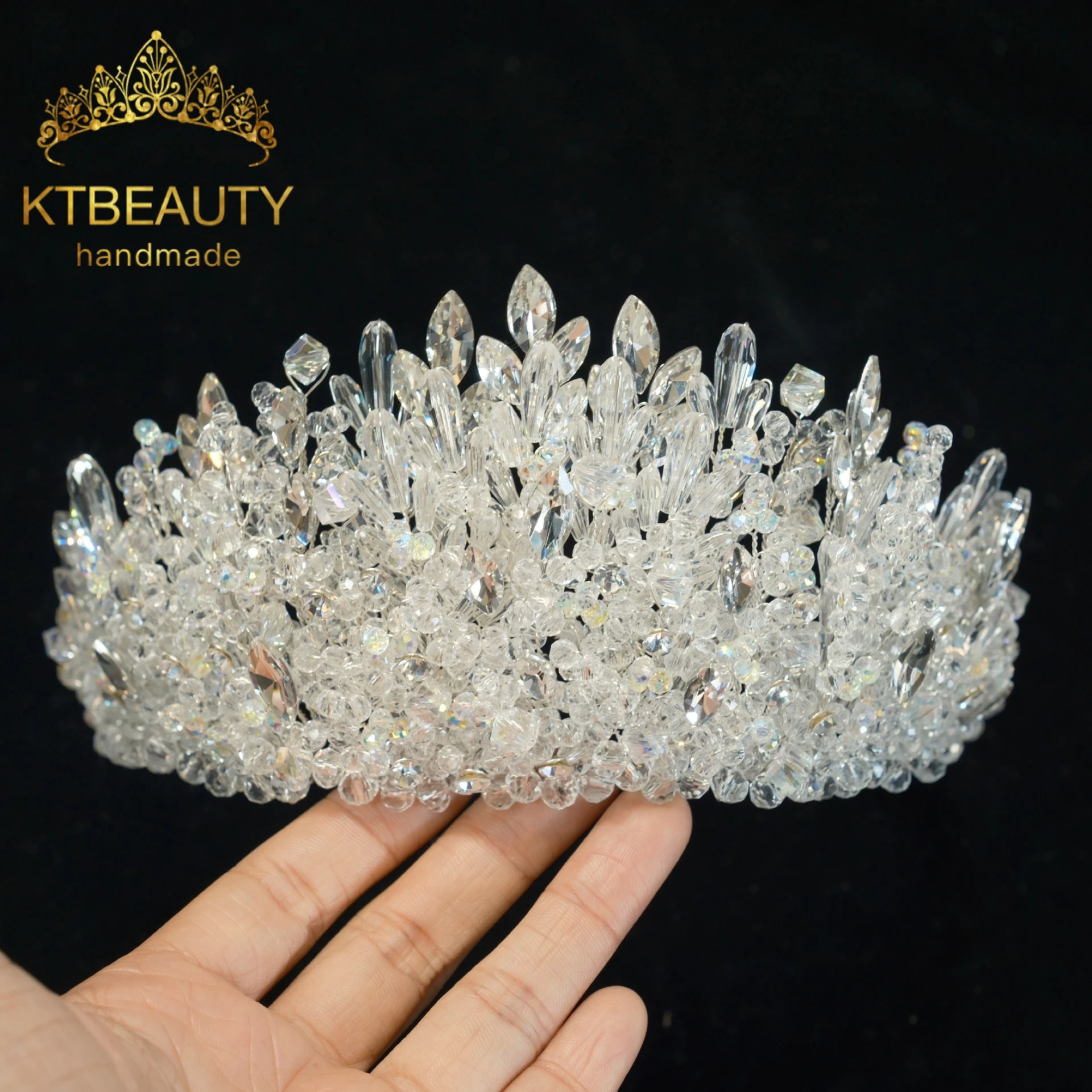 Ktbeauty Women's Bridal Headpiece with Crystal Handmade 2 Designs Fashionable Trendy Hair Jewelry Accessory for Wedding Parties
Ktbeauty Women's Bridal Headpiece with Crystal Handmade 2 Designs Fashionable Trendy Hair Jewelry Accessory for Wedding Parties