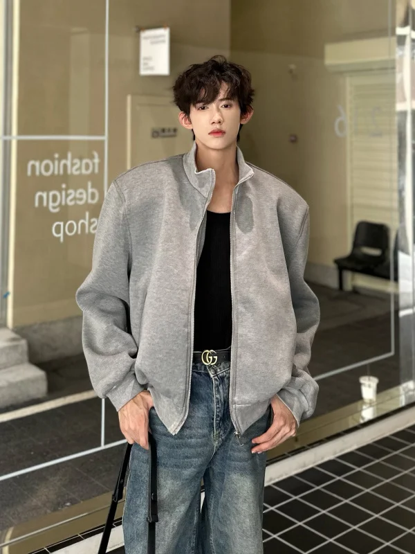 Утепленная хлопковая толстовка-куртка мужская, высококачественная, простая, спортивная, с подкладкой на плечах, воротником-стойкой, модная верхняя одежда для осени
Утепленная хлопковая толстовка-куртка мужская, высококачественная, простая, спортивная, с подкладкой на плечах, воротником-стойкой, модная верхняя одежда для осени