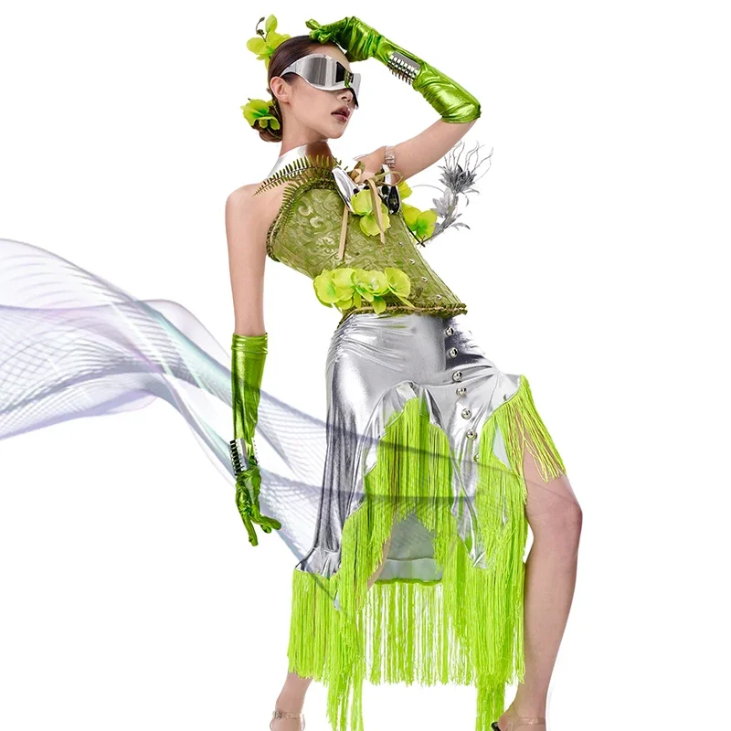 New Nightclub Gogo Dancer Performance Clothing Strapless Tops Silver Tassel Skirt Singer Stage Costume Party Rave Outfit yj319
New Nightclub Gogo Dancer Performance Clothing Strapless Tops Silver Tassel Skirt Singer Stage Costume Party Rave Outfit yj319