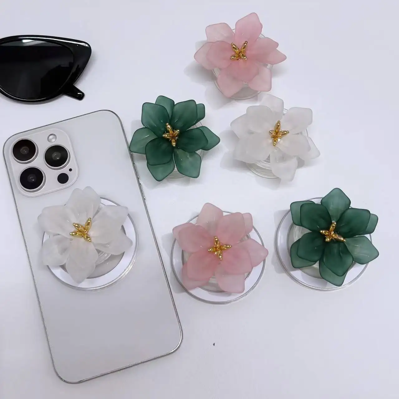Fashion Artificial flowers Lotus Phone Magnetic Bracket Universal Phone Bracket Transparent Airbag Supports Folding Bracket
Fashion Artificial flowers Lotus Phone Magnetic Bracket Universal Phone Bracket Transparent Airbag Supports Folding Bracket