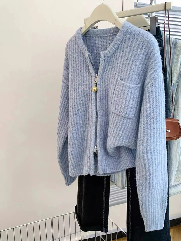 Korean Women Cardigan Sweater Autumn Fashion Streetwear Loose Knitted Coat Casual Versatile Double Zipper Sweater Jacket
Korean Women Cardigan Sweater Autumn Fashion Streetwear Loose Knitted Coat Casual Versatile Double Zipper Sweater Jacket