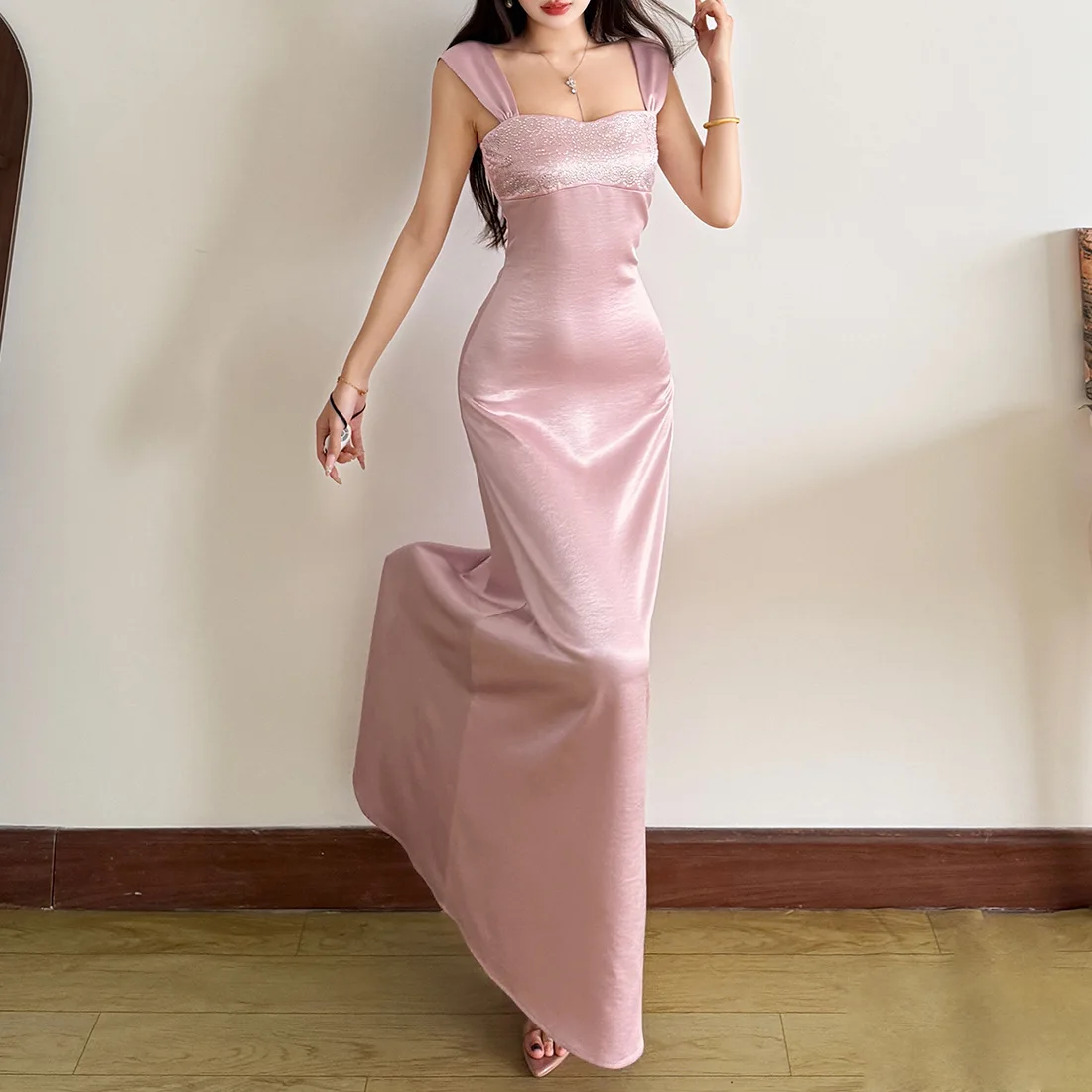 Elegant Rhinestone Pink Satin Cocktail Evening Dress Women Sleeveless Off-shoulder Bodycon Dress Luxury Party Prom Vestidos Rob
Elegant Rhinestone Pink Satin Cocktail Evening Dress Women Sleeveless Off-shoulder Bodycon Dress Luxury Party Prom Vestidos Rob