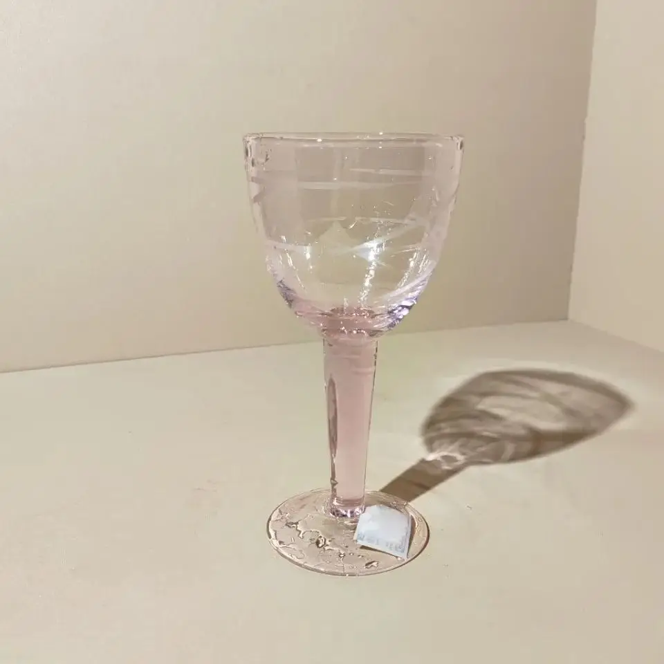 Cute Pink Retro Goblet Glass Champagne Cocktail Glass Cup Medieval Vintage Hand-blown Glass Wine Glass Wine glass
Cute Pink Retro Goblet Glass Champagne Cocktail Glass Cup Medieval Vintage Hand-blown Glass Wine Glass Wine glass