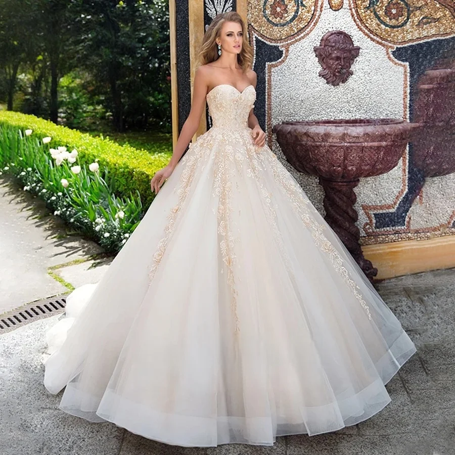 Lace Wedding Dresses Ball Gown Sweetheart Appliques Boho Bridal Gown Saudi Arabic Dubai Islamic Vestido De Noiva Customized
Lace Wedding Dresses Ball Gown Sweetheart Appliques Boho Bridal Gown Saudi Arabic Dubai Islamic Vestido De Noiva Customized