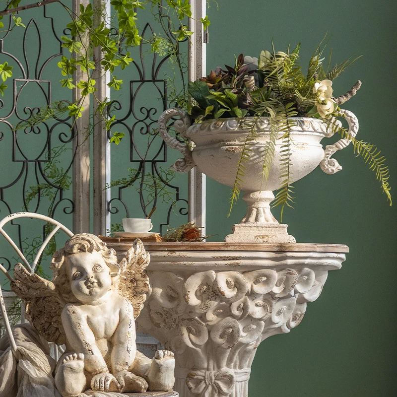 French retro old flower pot ornament, villa living room creative insertion of dried flowers, flower utensils, homestay decoratio
French retro old flower pot ornament, villa living room creative insertion of dried flowers, flower utensils, homestay decoratio