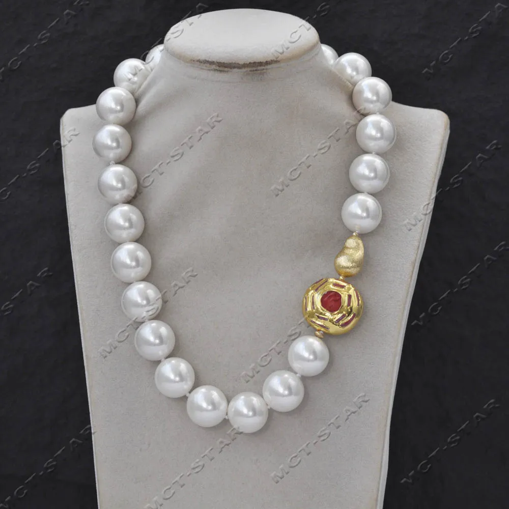 MTC·STAR Z13623 Huge 19" 27mm Red Golden Coral Bead White Round Shell Pearl Necklace Custom Jewelry
MTC·STAR Z13623 Huge 19" 27mm Red Golden Coral Bead White Round Shell Pearl Necklace Custom Jewelry