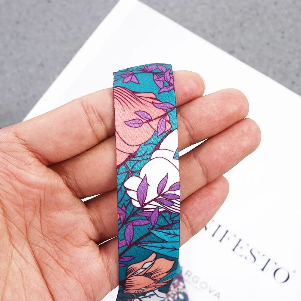 Ribbon Mobile Phone Strap Name Tag Holder Key Ring Holder Badge Holder Keys Keychain ID Card Pass Hang Rope Flower Lanyard
Ribbon Mobile Phone Strap Name Tag Holder Key Ring Holder Badge Holder Keys Keychain ID Card Pass Hang Rope Flower Lanyard