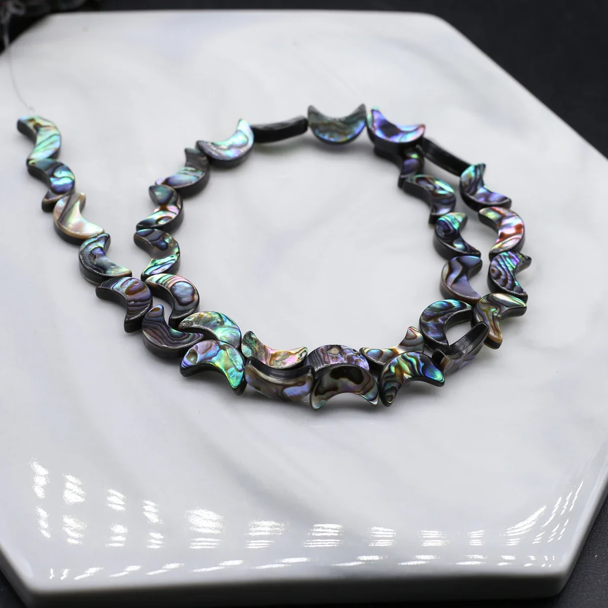 Natural Freshwater Black Shell Beads Moon Shape Loose Spacing Beaded Jewelry Making Necklace Earrings Bracelet Accessories Gift
Natural Freshwater Black Shell Beads Moon Shape Loose Spacing Beaded Jewelry Making Necklace Earrings Bracelet Accessories Gift