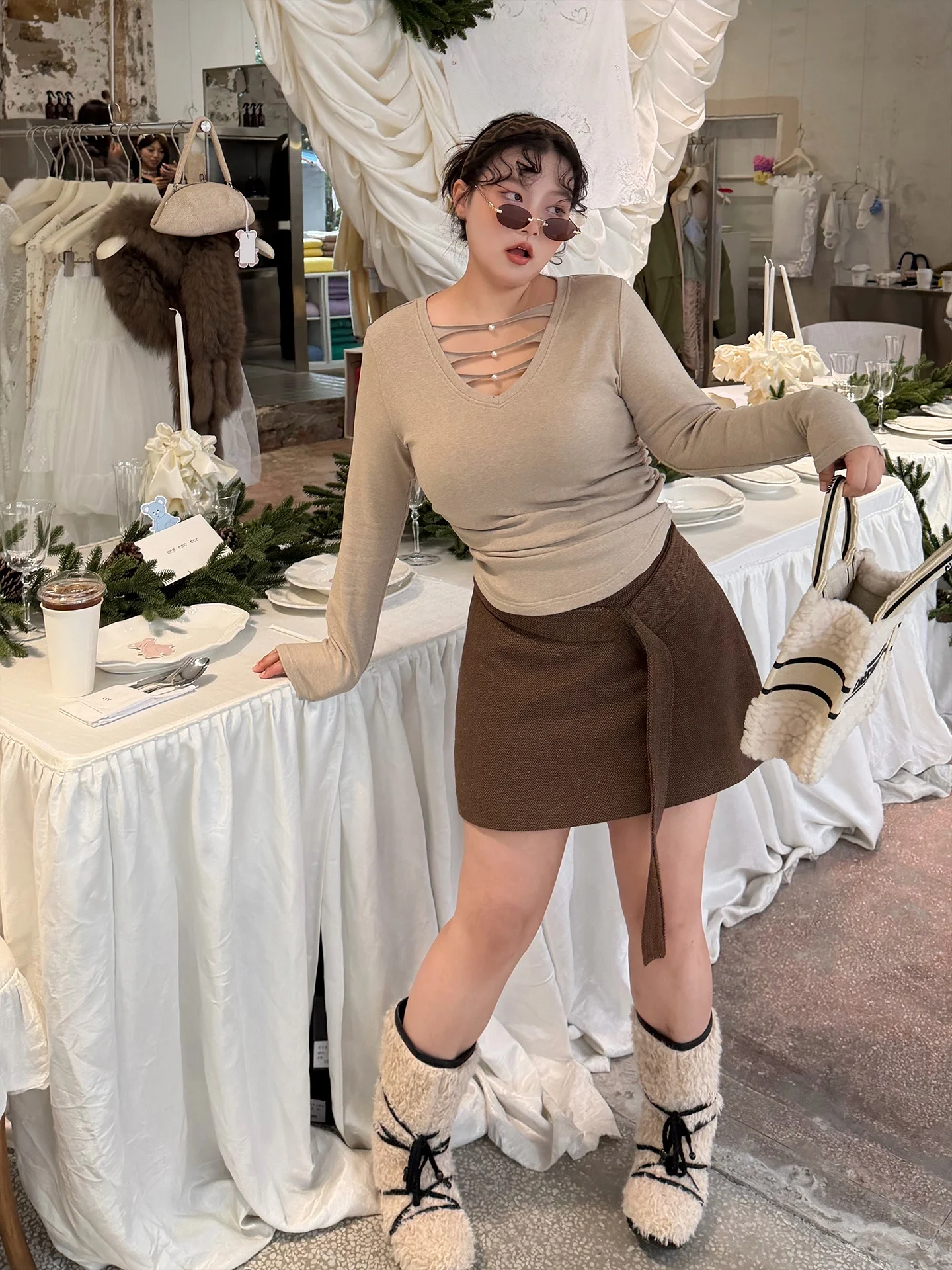 High Waist A-Line Skirt Slimming Hip Wool Blend Tweed Fabric plus Size Casual Style for Plump Women
High Waist A-Line Skirt Slimming Hip Wool Blend Tweed Fabric plus Size Casual Style for Plump Women